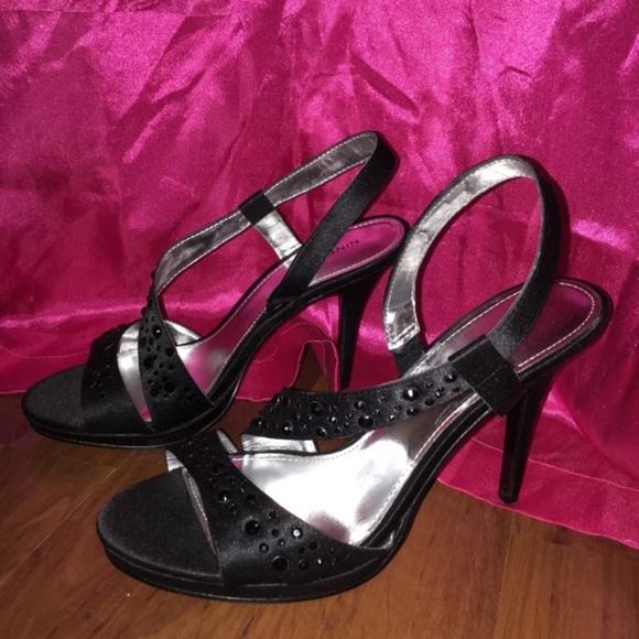 Satin heels - Picture 2 of 4